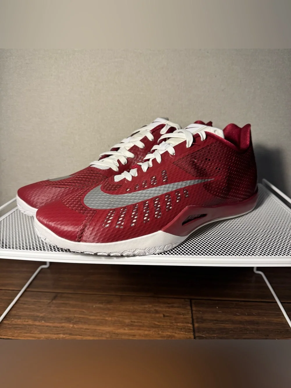 Nike HyperLive 834488-602 Maroon/White Size 18